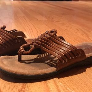 Life Stride sandal